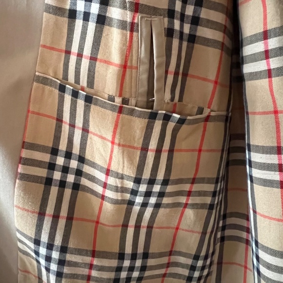 Vintage Burberry Trench - Picture 4 of 7